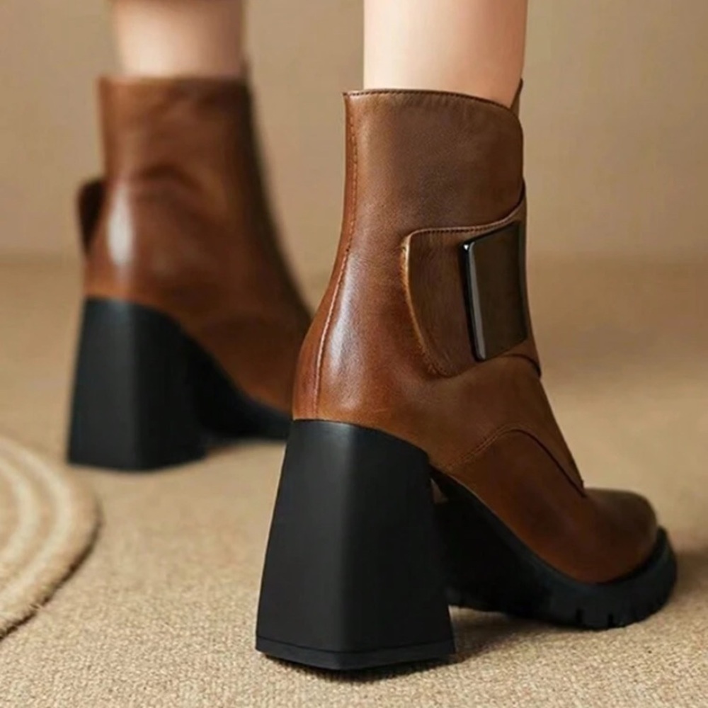 NWOT SHEIN Brown Leather Ankle Boots - Picture 8 of 8